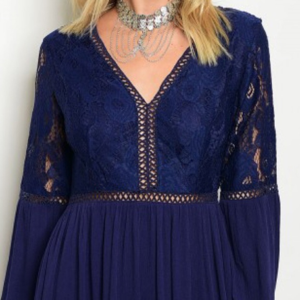 Crochet Lace Long Sleeve Dress - Picture 3 of 6